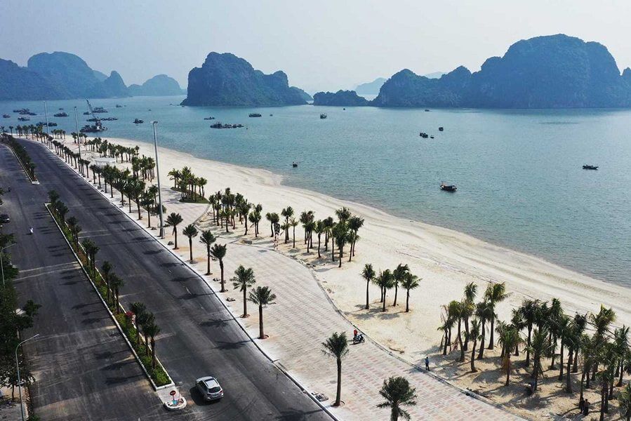 Quang Ninh offers a variety of beaches, from lively spots to peaceful hideaways