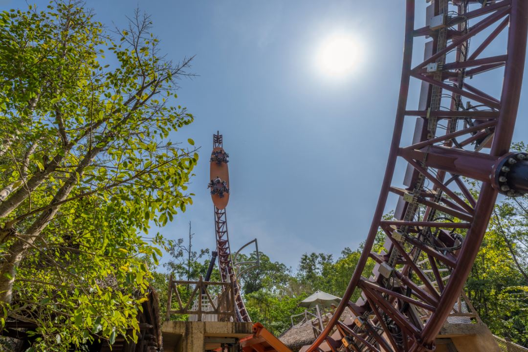 The variety of VinWonders Phu Quoc rides makes it a must-visit theme park in Vietnam