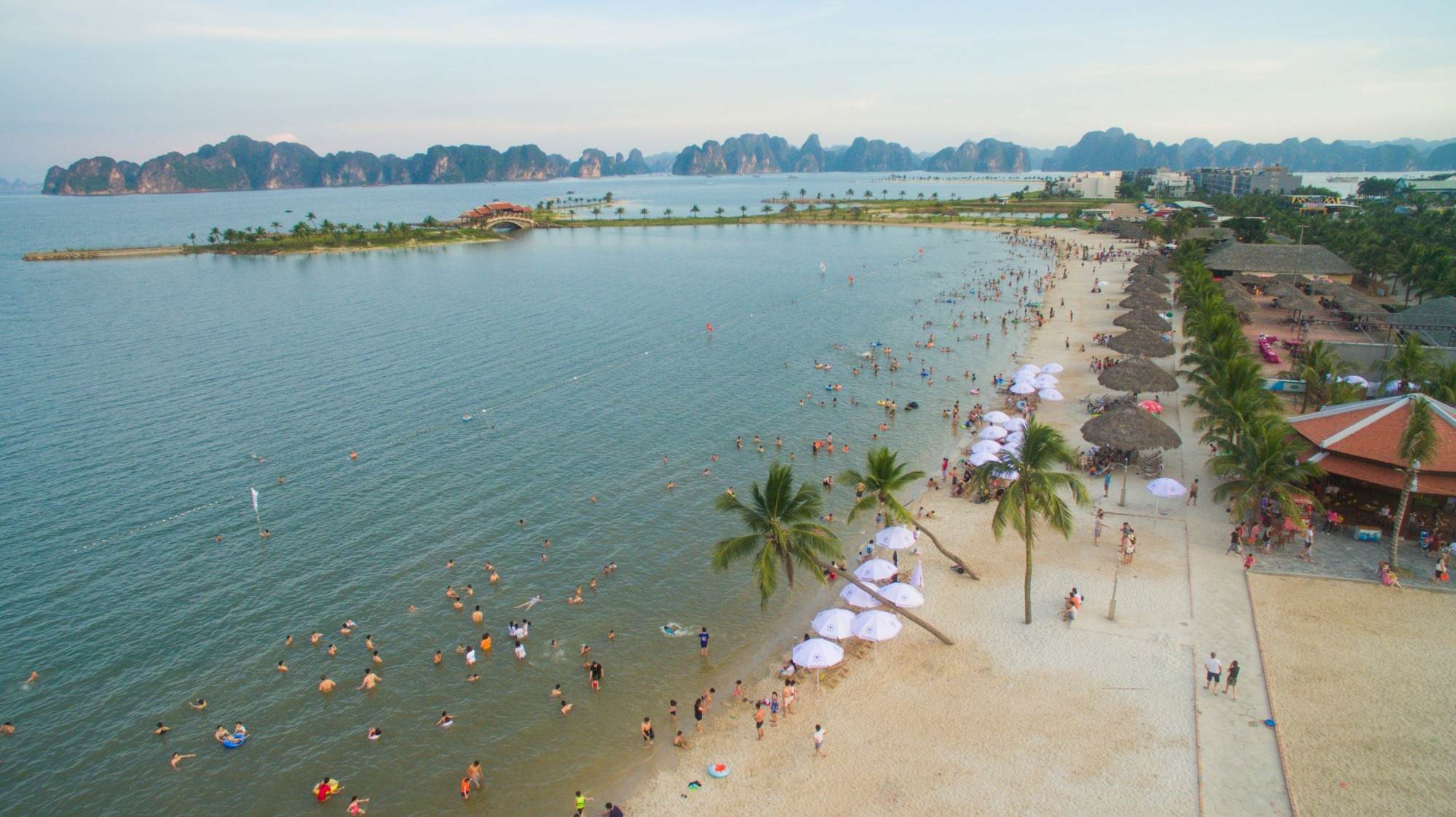 Biển Hạ Long Bãi biển Tuần Châu Hạ Long