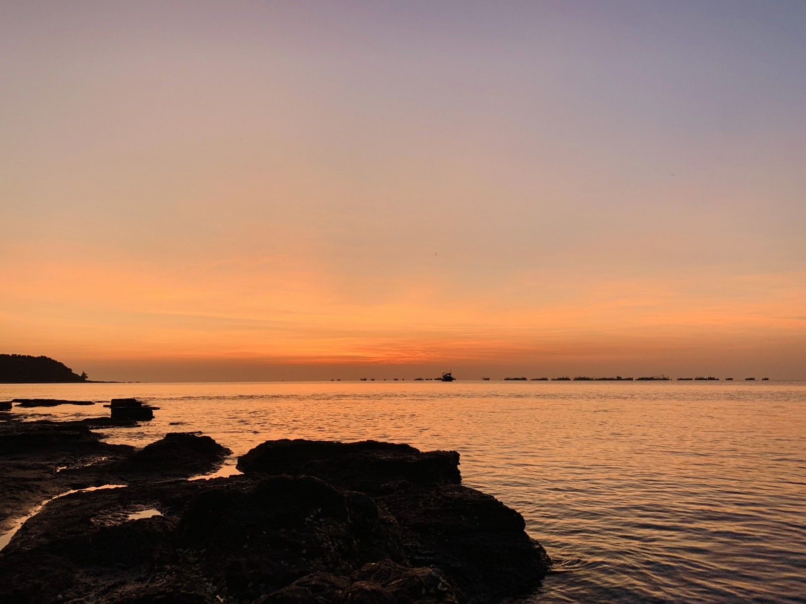 Bình minh trên Mũi Ngọc