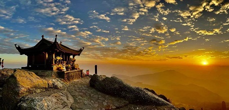 Khám phá danh thắng Yên Tử: Cội nguồn Phật giáo Trúc Lâm