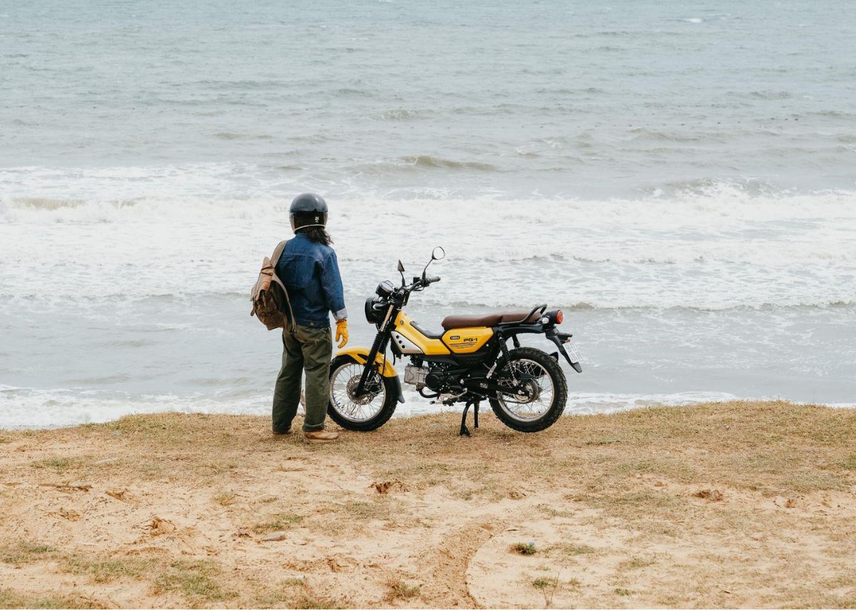 Đến Mũi Ngọc bằng xe máy