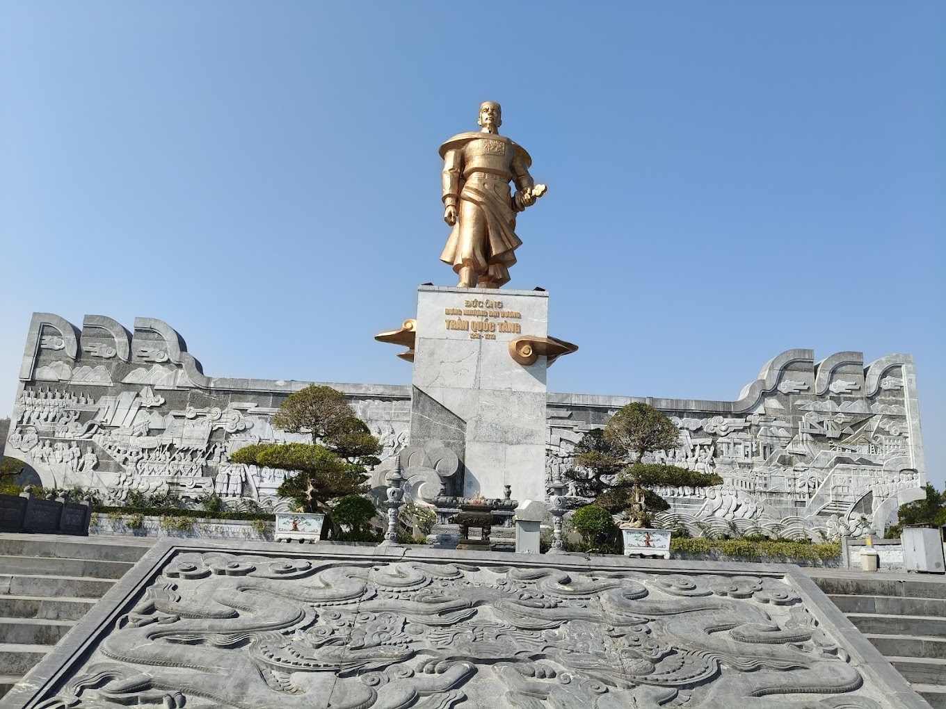 Du lịch ở Quảng Ninh