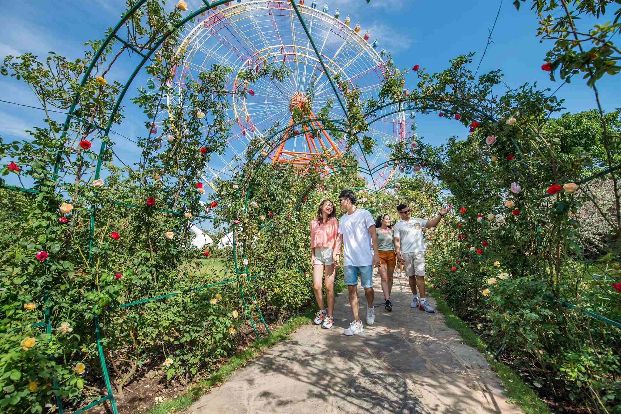 Khu vườn năm châu VinWonders Nha Trang