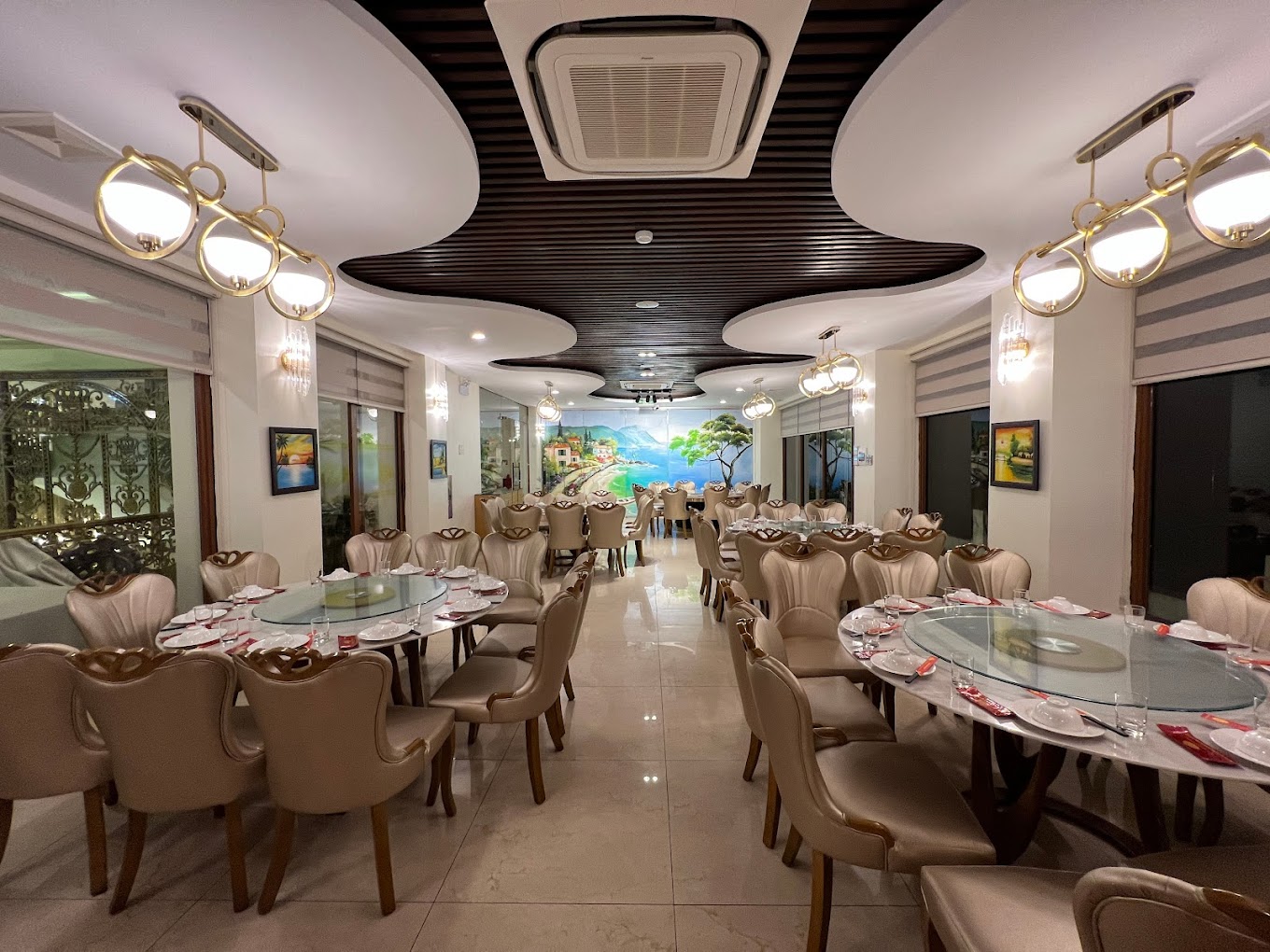 Nhà hàng Móng Cái Nhà hàng Đông Hoa Móng Cái