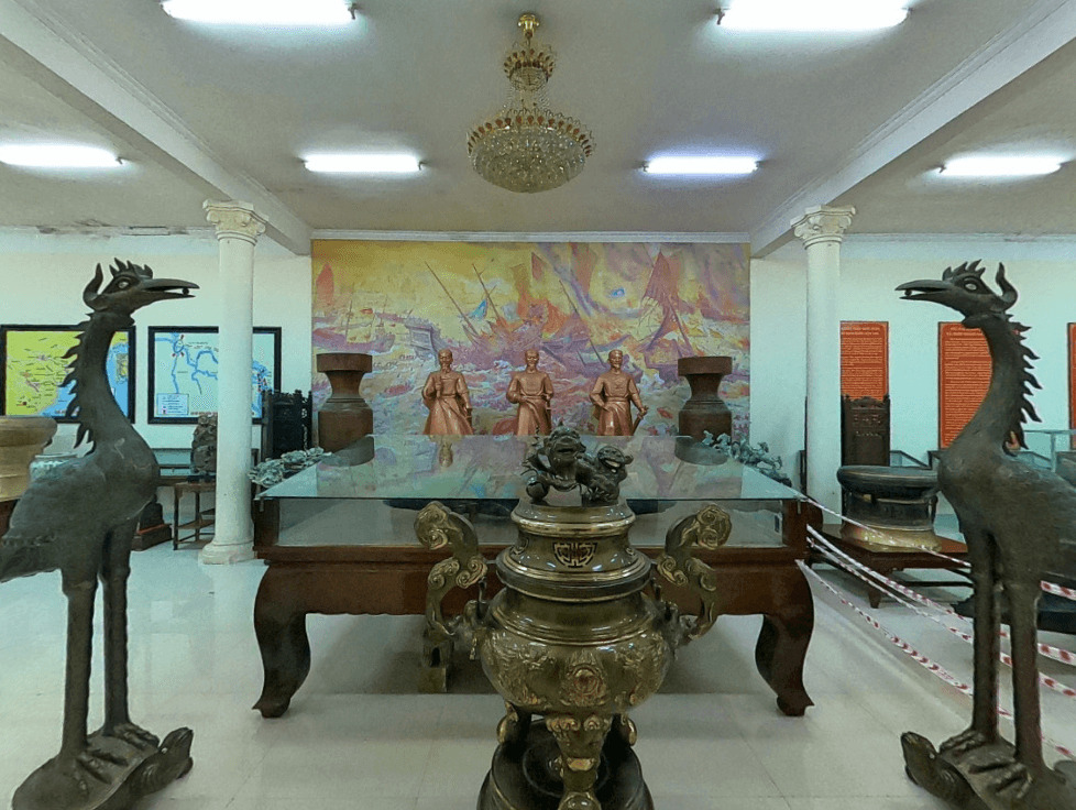 Bảo tàng Bạch Đằng Phòng trưng bày hiện vật tại bảo tàng Bạch Đằng