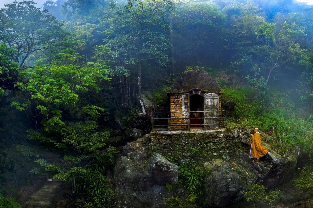 Viếng chùa Yên Tử