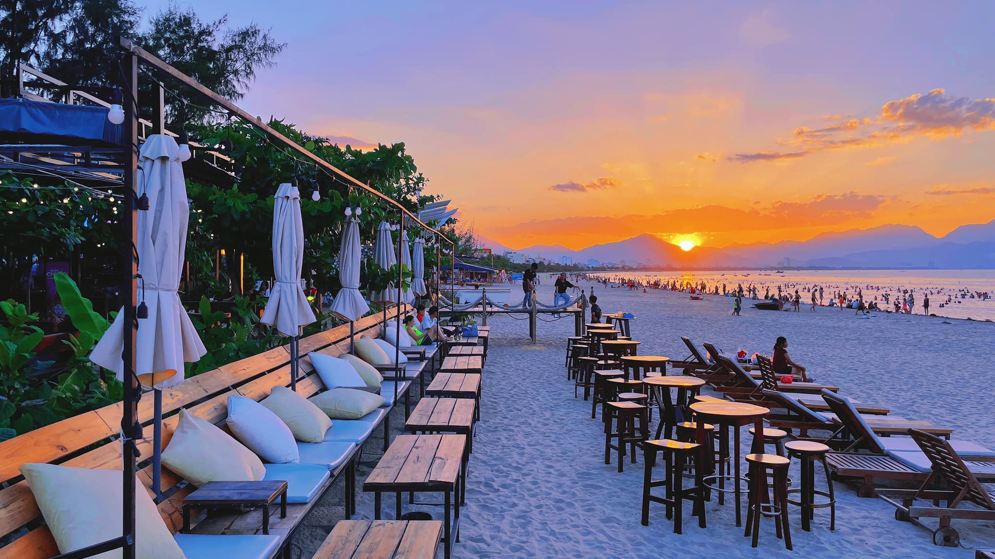 Da Nang beach clubs 43 Amazing Beach Da Nang