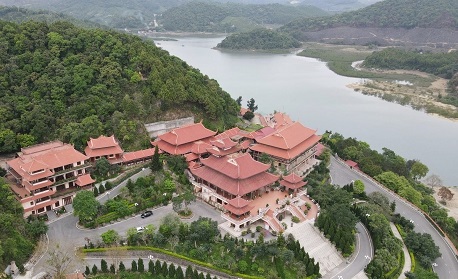 Cai Bau Pagoda: A stunning coastal pagoda in Quang Ninh