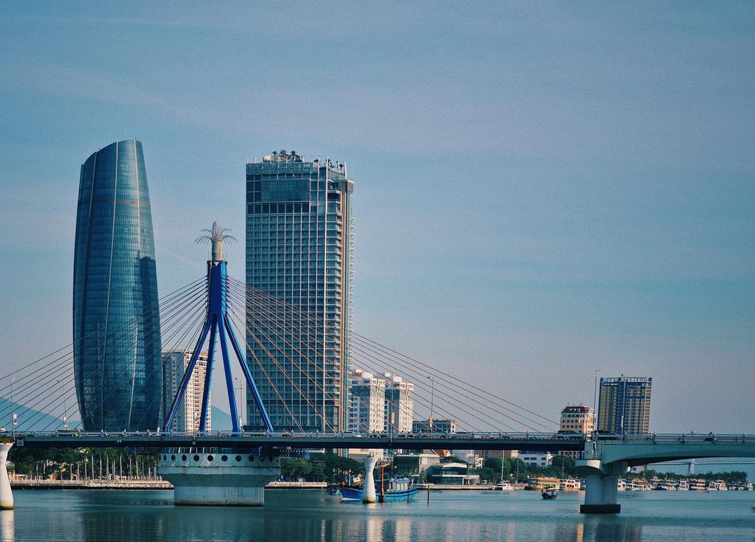 For 2 days in Da Nang, don’t miss the Han River Bridge