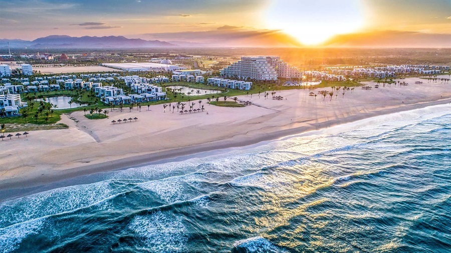 Da Nang beach clubs Vinpearl Resort & Golf Nam Hoi An getaway