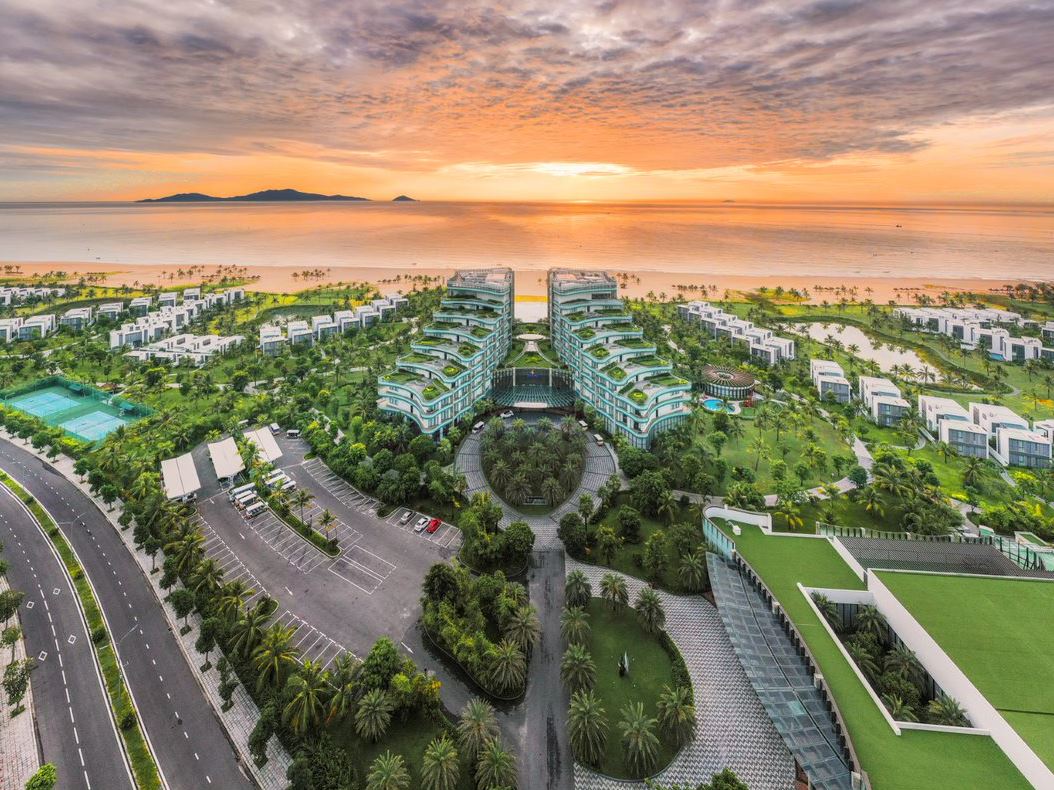 Vinpearl Resort & Golf Nam Hoi An provides the ultimate relaxation