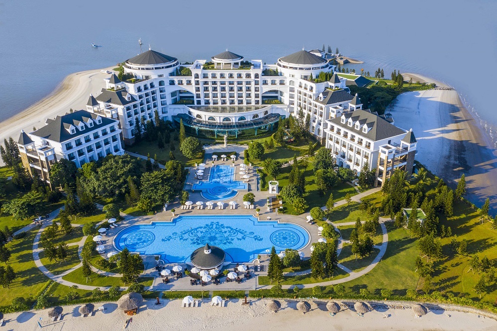 Vinpearl Resort & Spa Ha Long is a unique resort