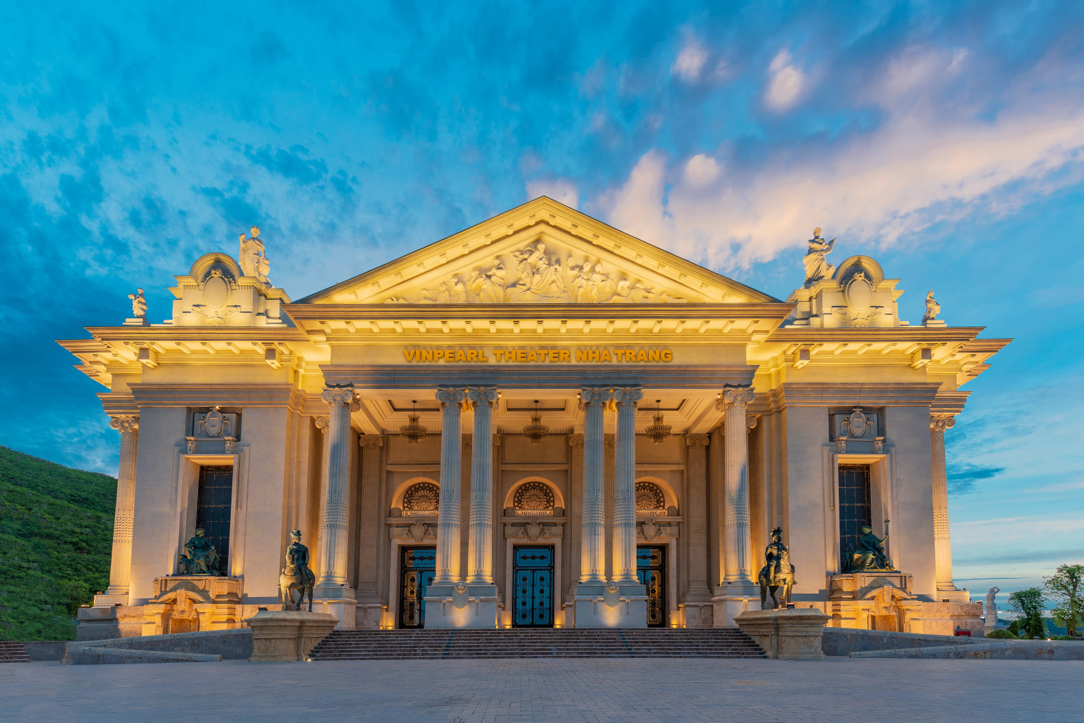 Vietnam wedding venues Wedding at Vinpearl Nha Trang Convention Center