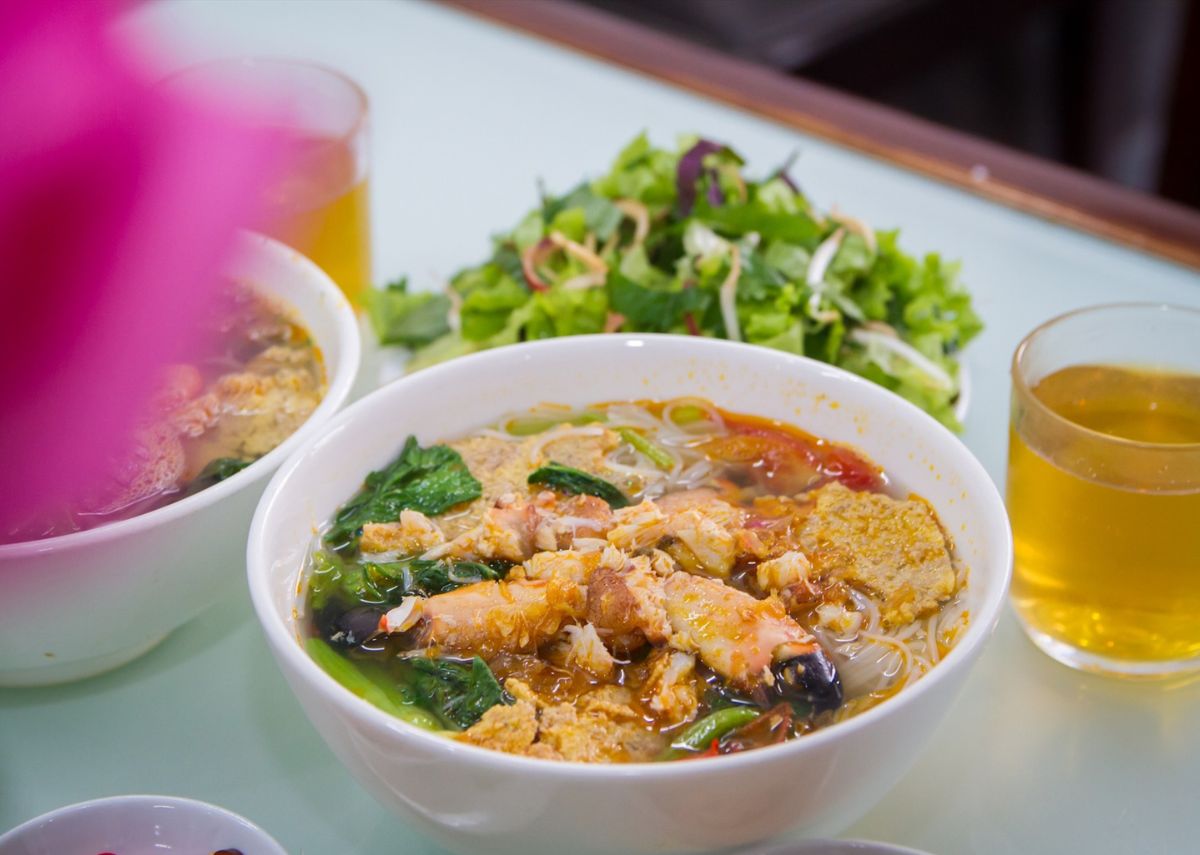 Ăn gì ở Móng Cái Bún cù kỳ Móng Cái