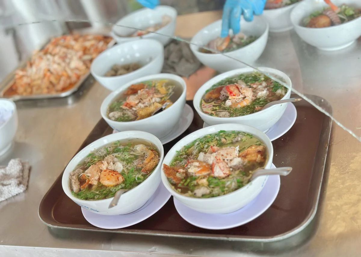 Ăn gì ở Móng Cái Bún cua cù kỳ