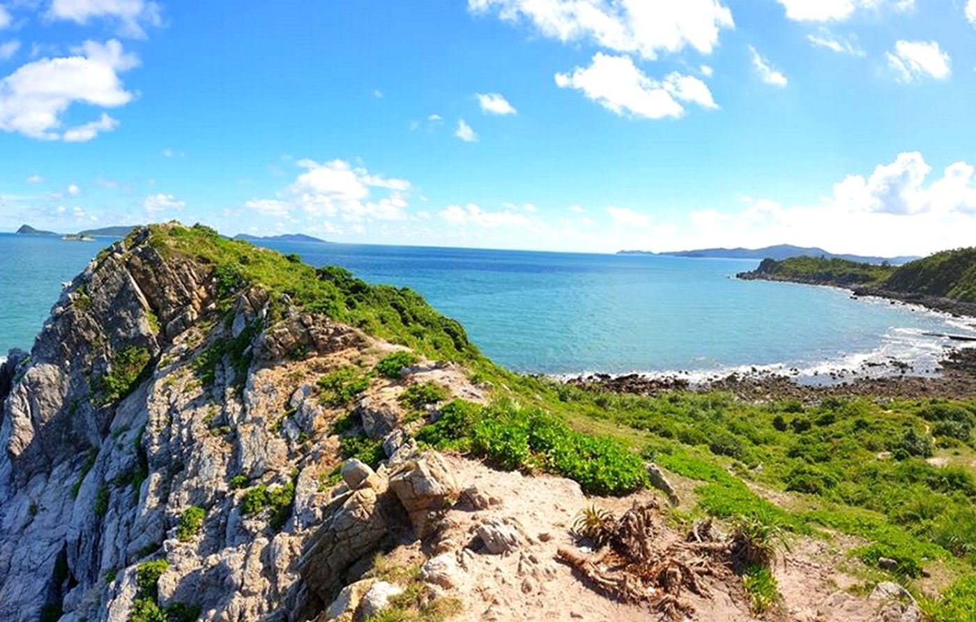 Cảnh sắc hùng vĩ ở Eo Gió