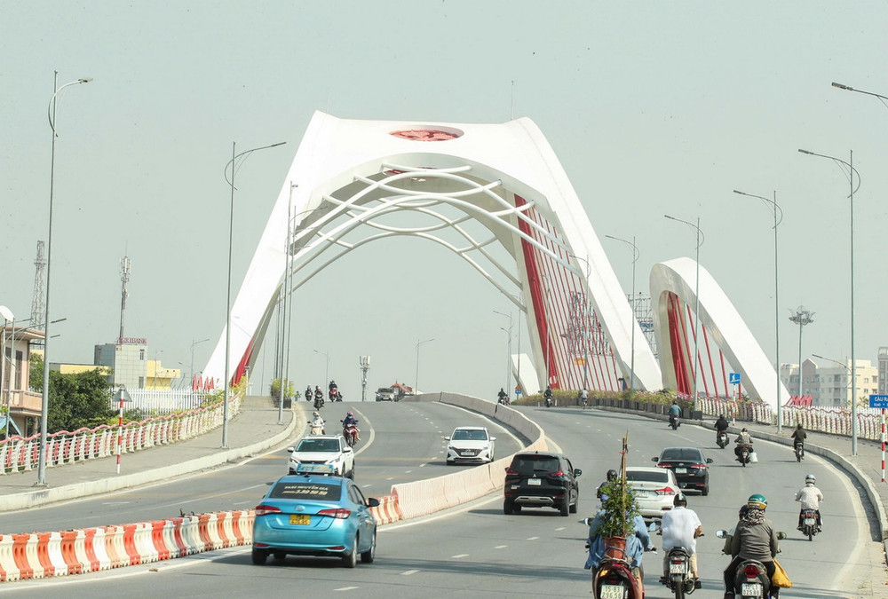 Cầu Rào Di chuyển trên cầu Rào