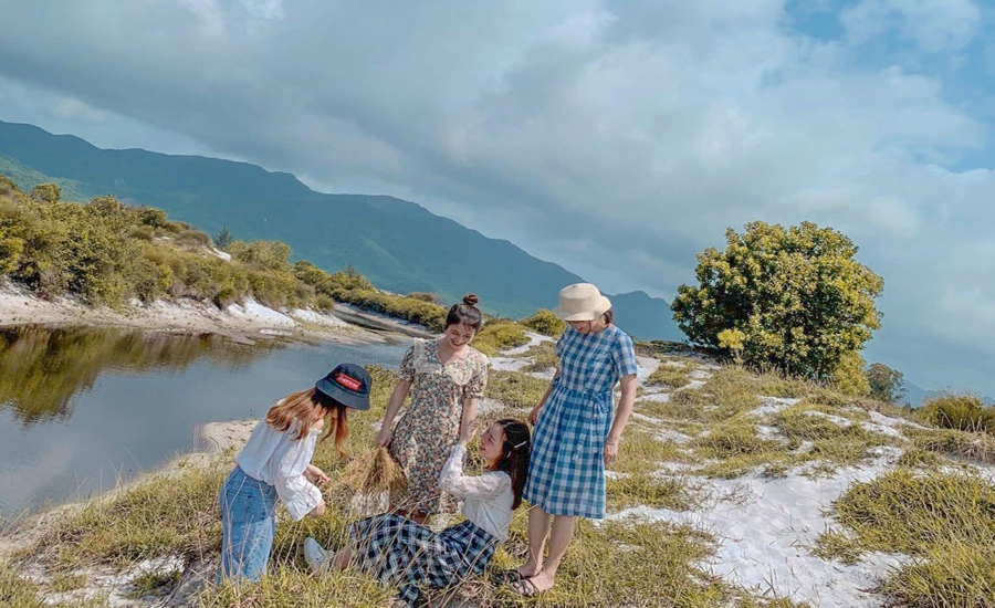 Du lịch Quan Lạn theo nhóm