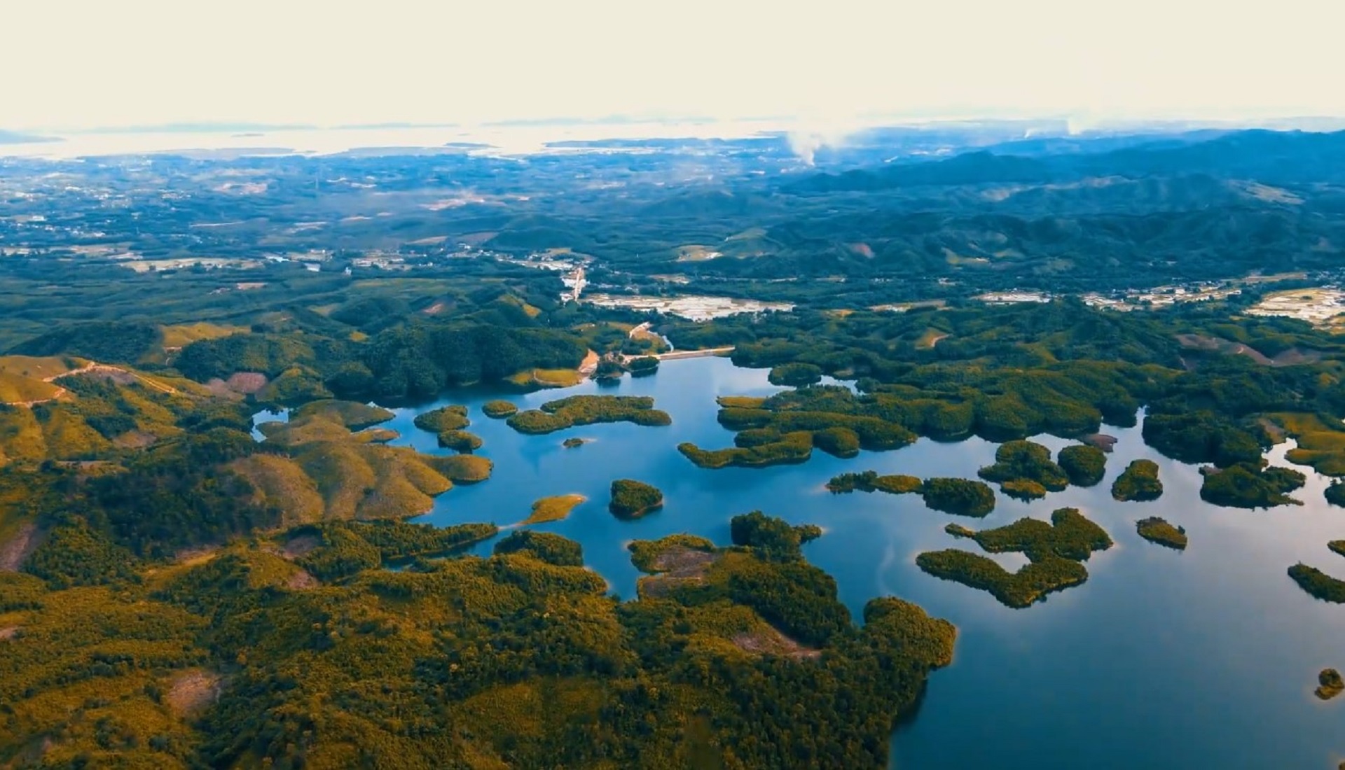 Hồ Trúc Bài Sơn
