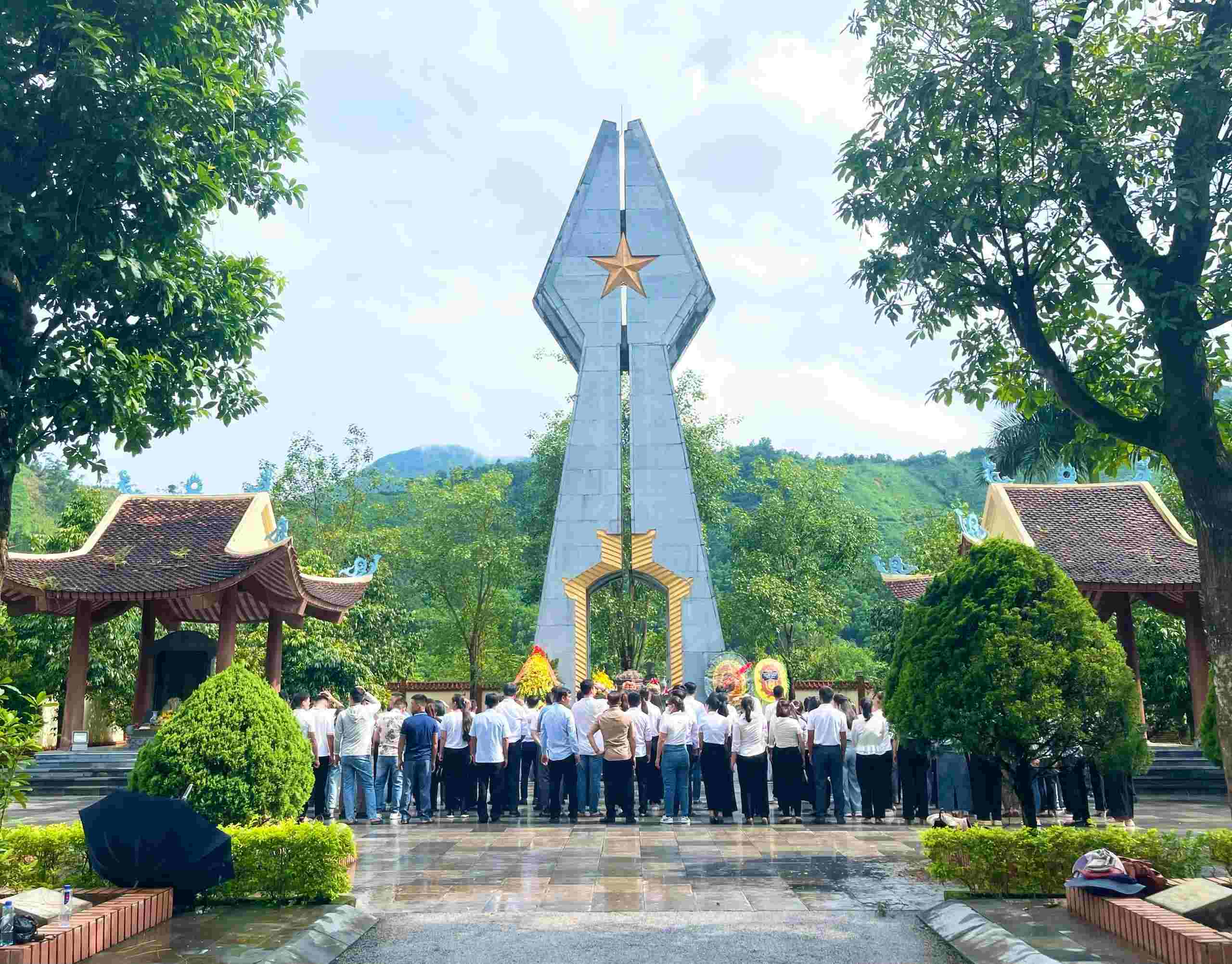 Khu di tích lịch sử Pò Hèn