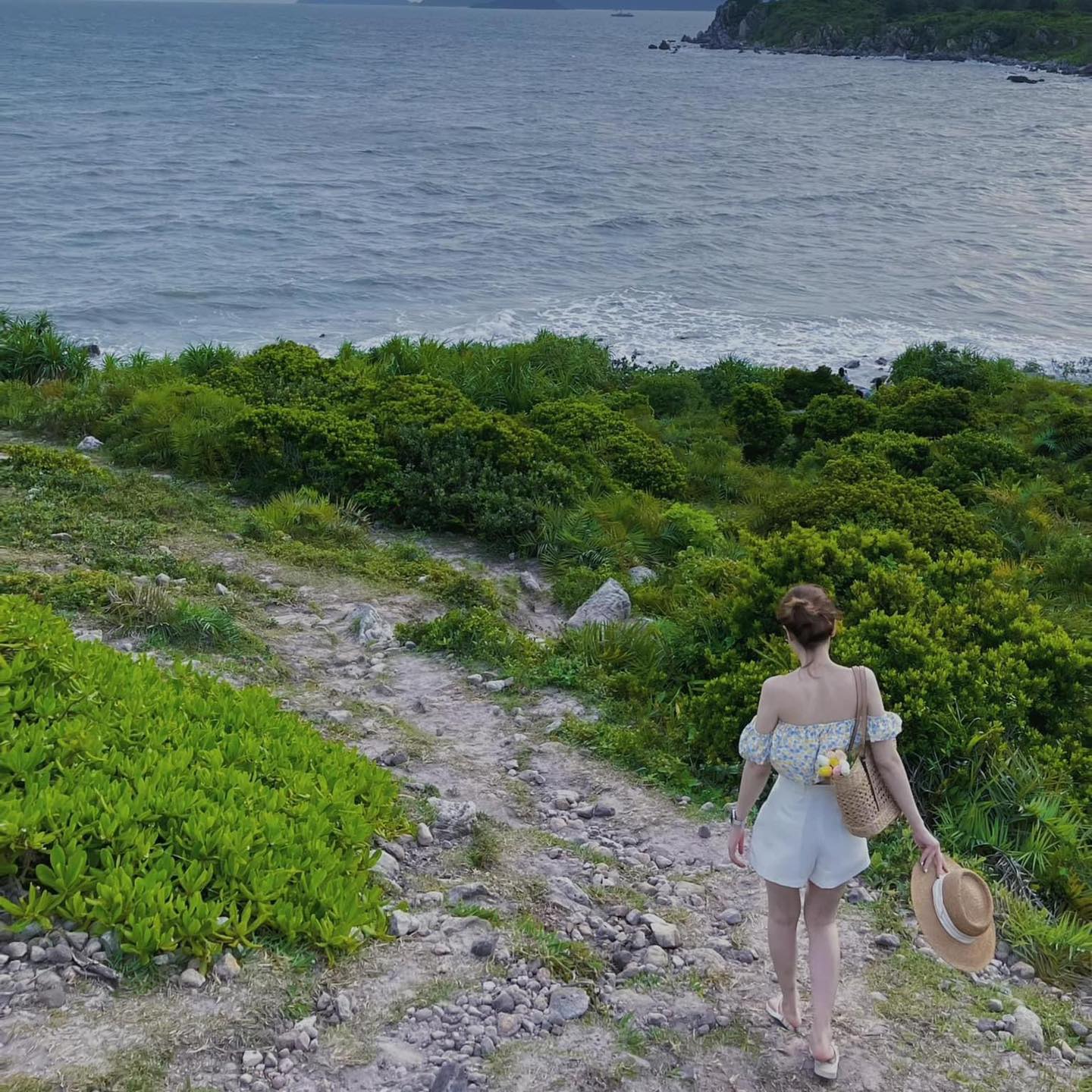 Lựa chọn trang phục theo thời tiết Quan Lạn