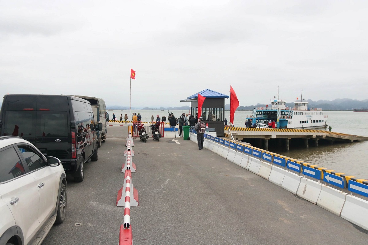 Bến phà Đồng Bài Cát Bà