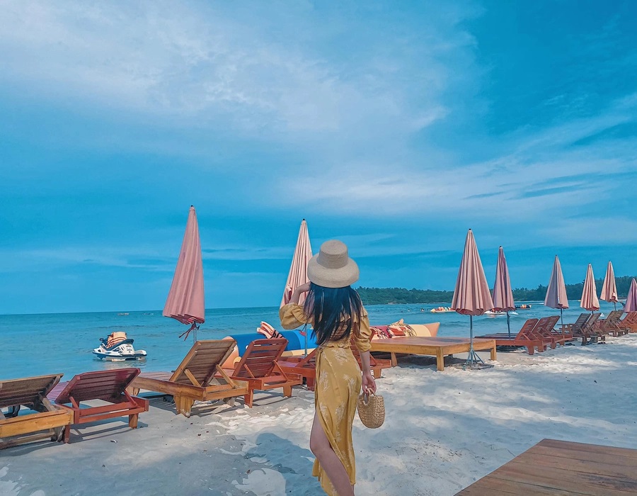 Biển Quan Lạn Trang phục đi biển Quan Lạn