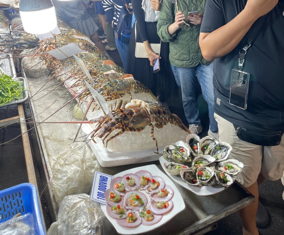 Danang Private Walking Food Tour