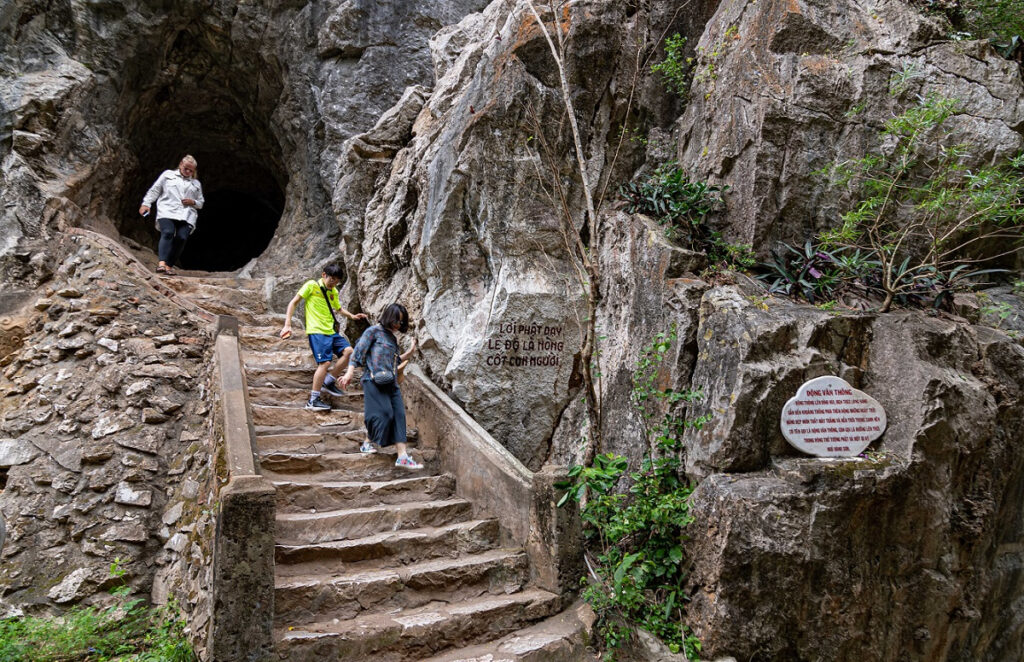 Hiking in Da Nang Hiking to Marble Mountains