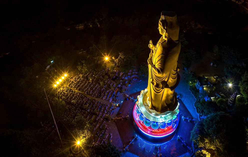 Lady Buddha Da Nang Lady Buddha Da Nang symbolizes spiritual faith