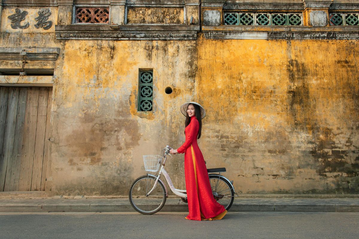 what to wear in Hoi An Outfit for visiting historical sites in Hoi An