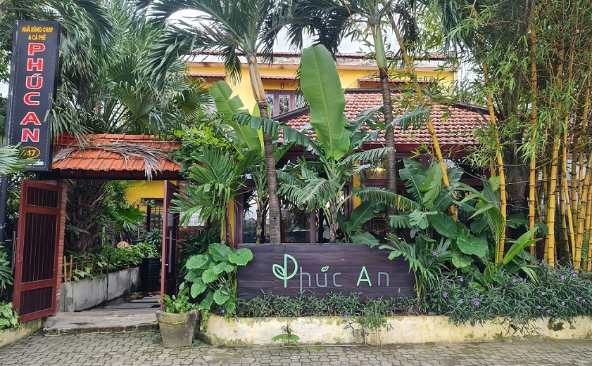 Phuc An Vegetarian & Cafe