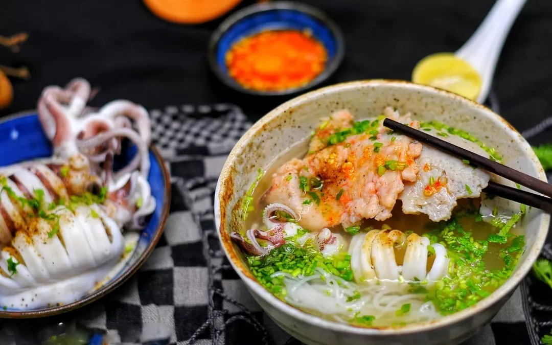 Phu Quoc food tour Stirring vermicelli is a signature Phu Quoc delicacy