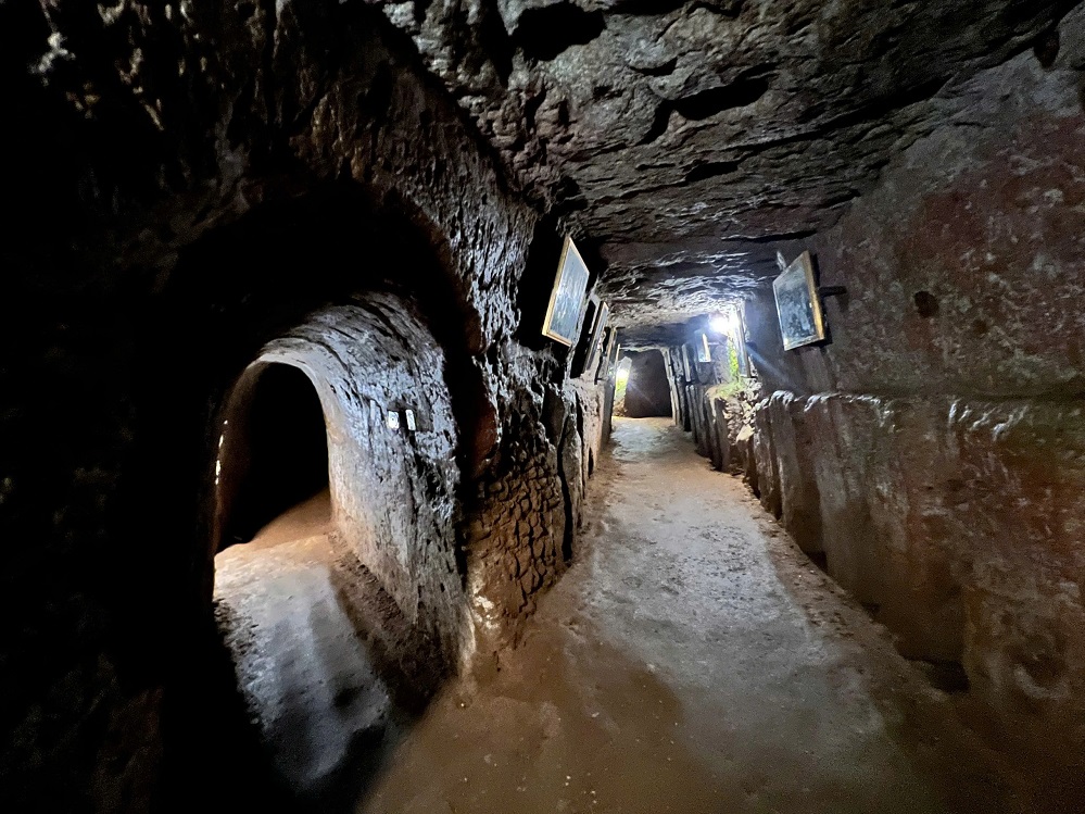 The structure of Vinh Moc Tunnels