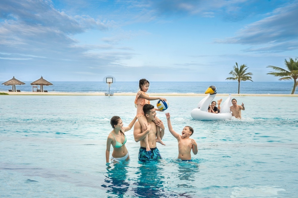 Hiking in Da Nang Vinpearl Resort & Golf Nam Hoi An