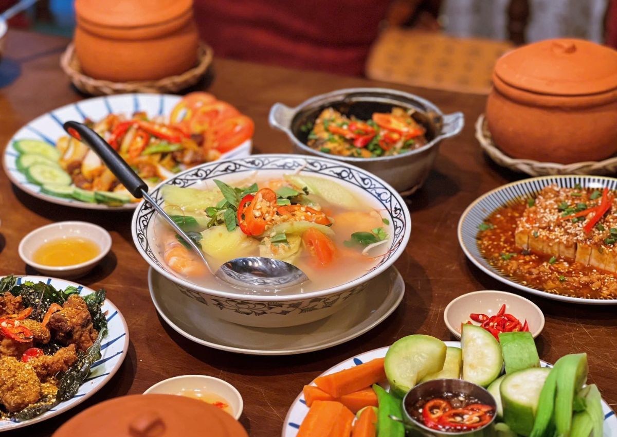 Ăn trưa Vũng Tàu ở cơm niêu Khê