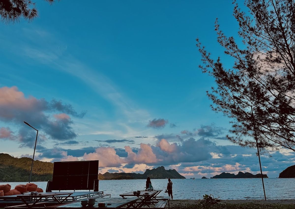 Bãi tắm Cát Đồn Hải Phòng