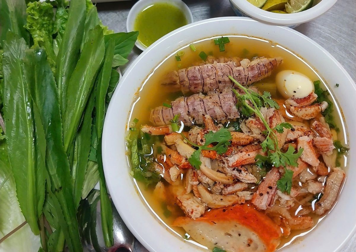 Bánh canh ghẹ Phương Vy Vũng Tàu