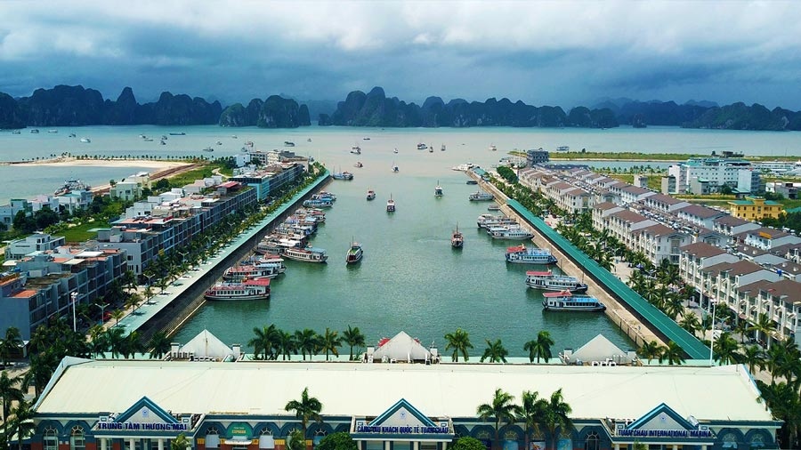 Bến phà Tuần Châu