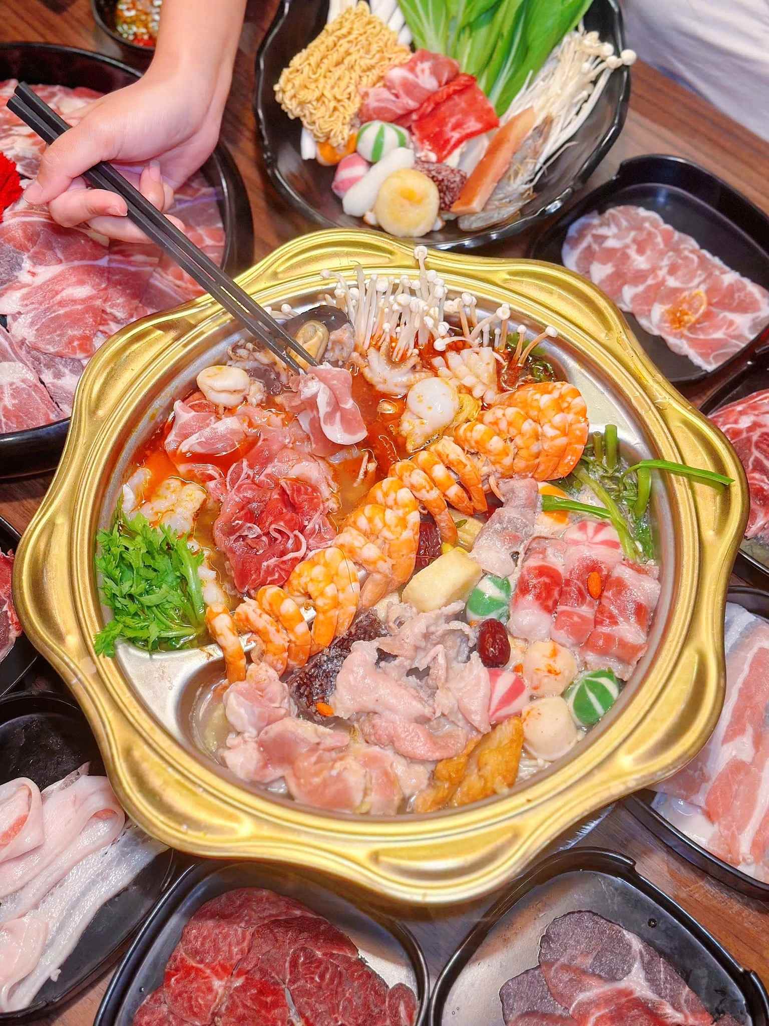 Buffet Quận 1 KiKi Hotpot