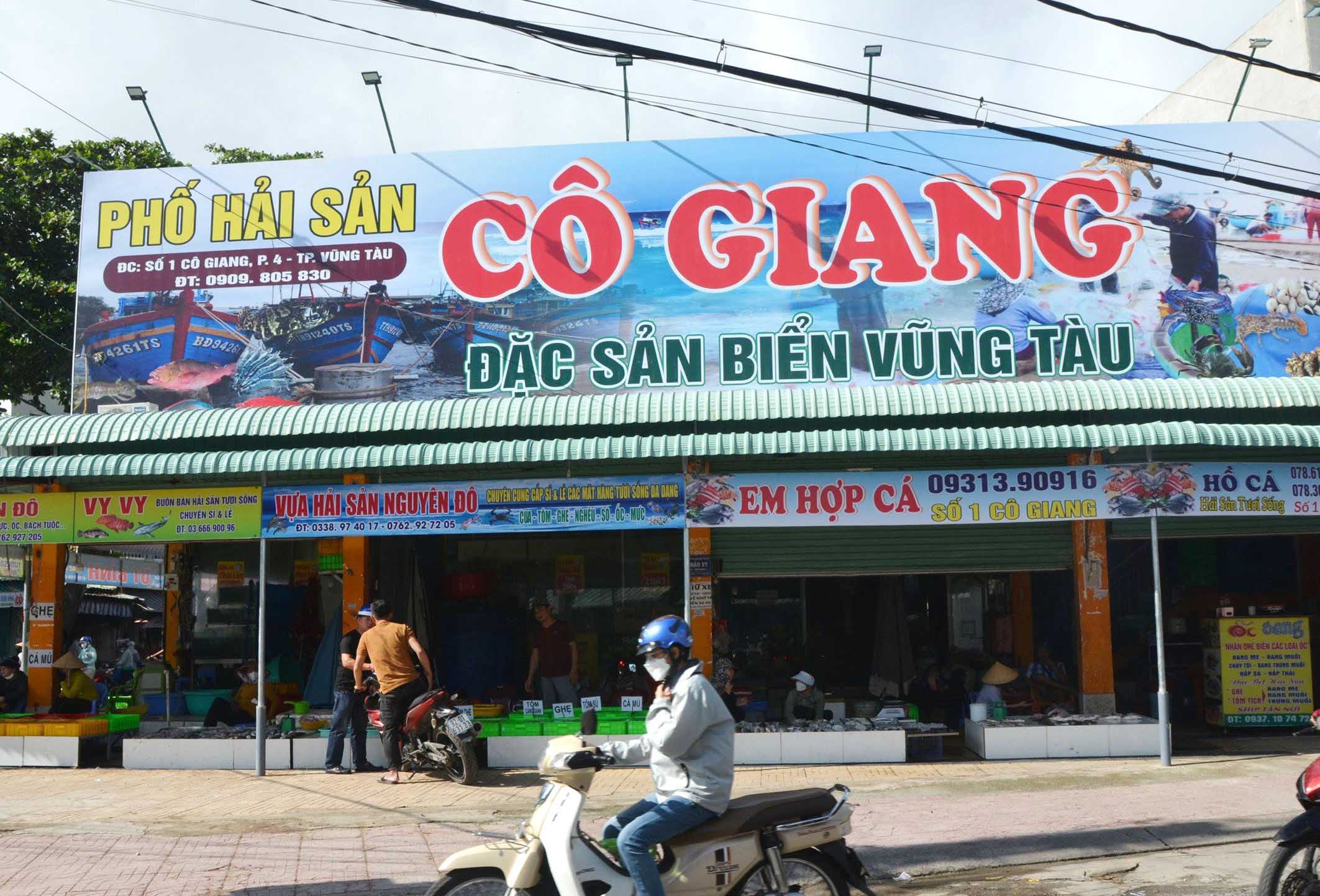 Chợ hải sản Vũng Tàu Cô Giang