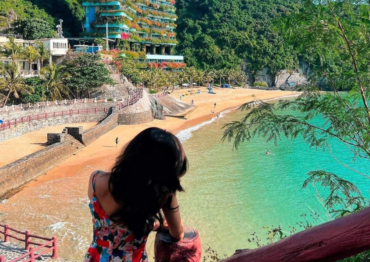 Chọn thời gian đi Cát Bà