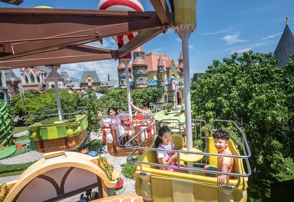 exciting rides at VinWonders Nha Trang