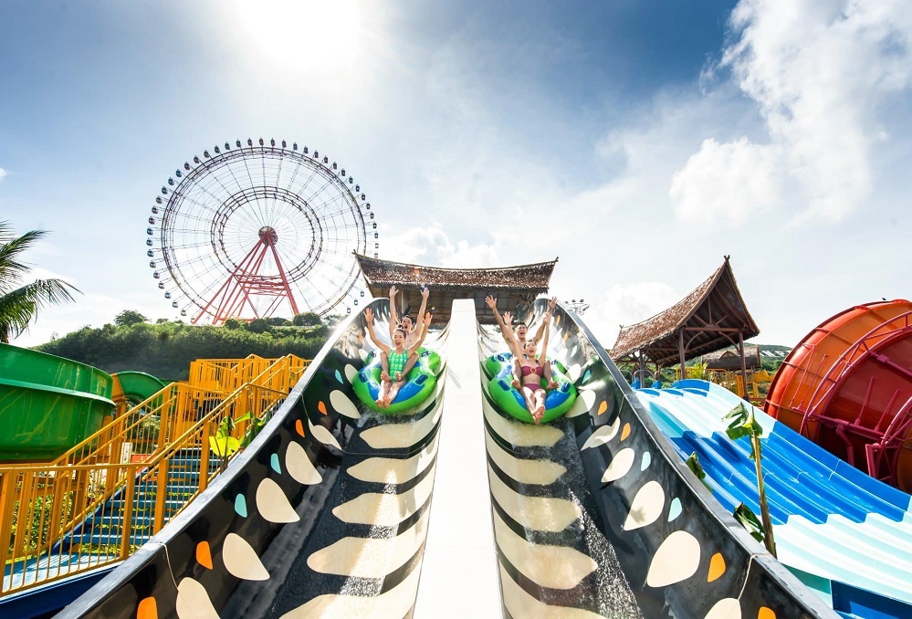 fun await at VinWonders Nha Trang