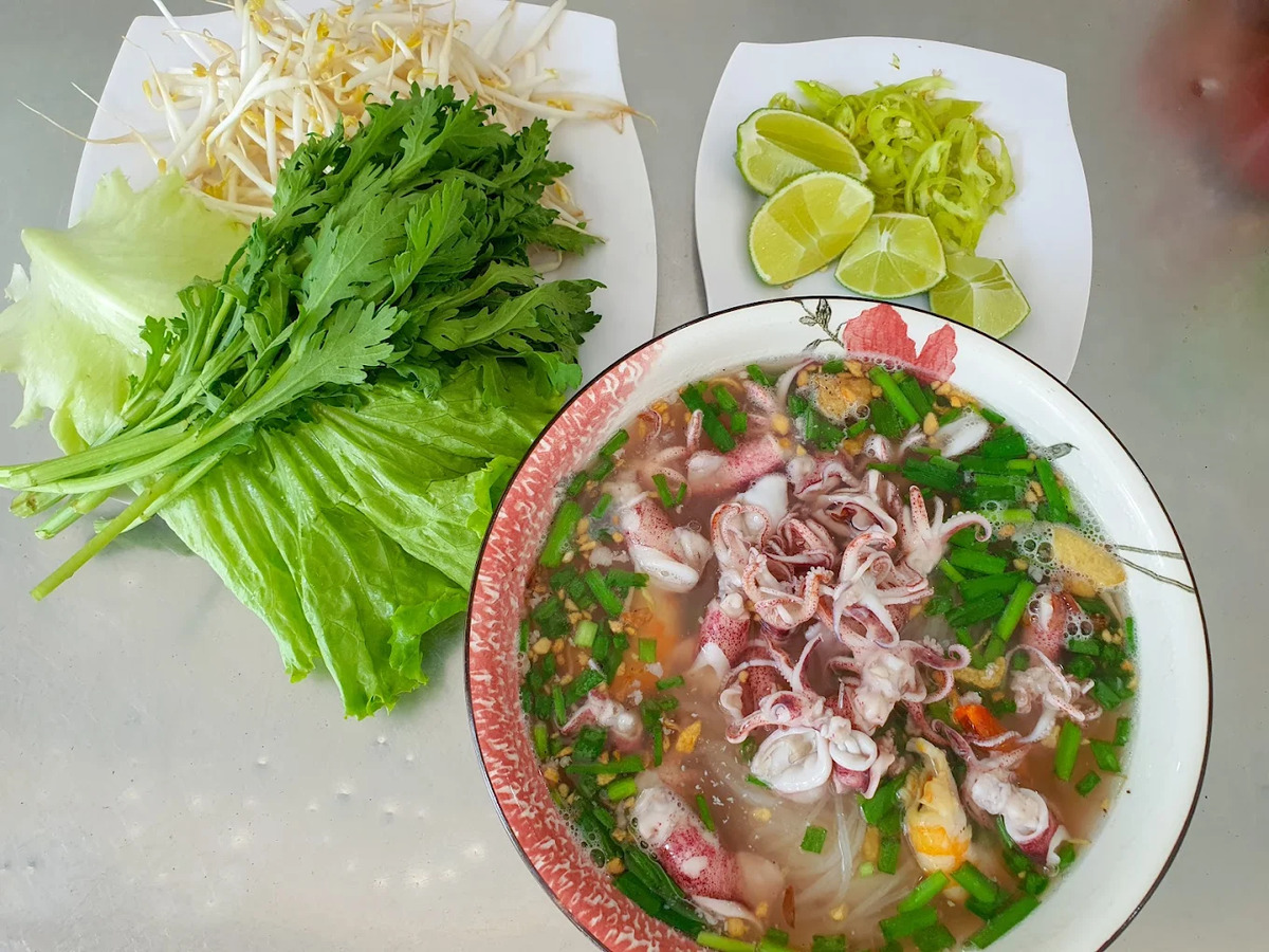 Hủ tiếu mực Vũng Tàu giá rẻ