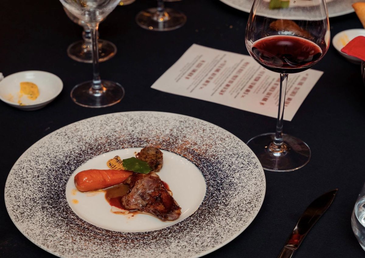 Le Bistro Rouge Hà Nội