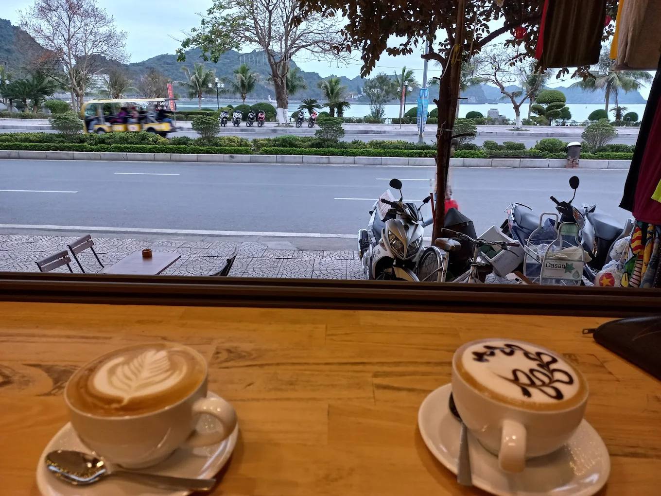 NamPhuong Coffee Cát Bà