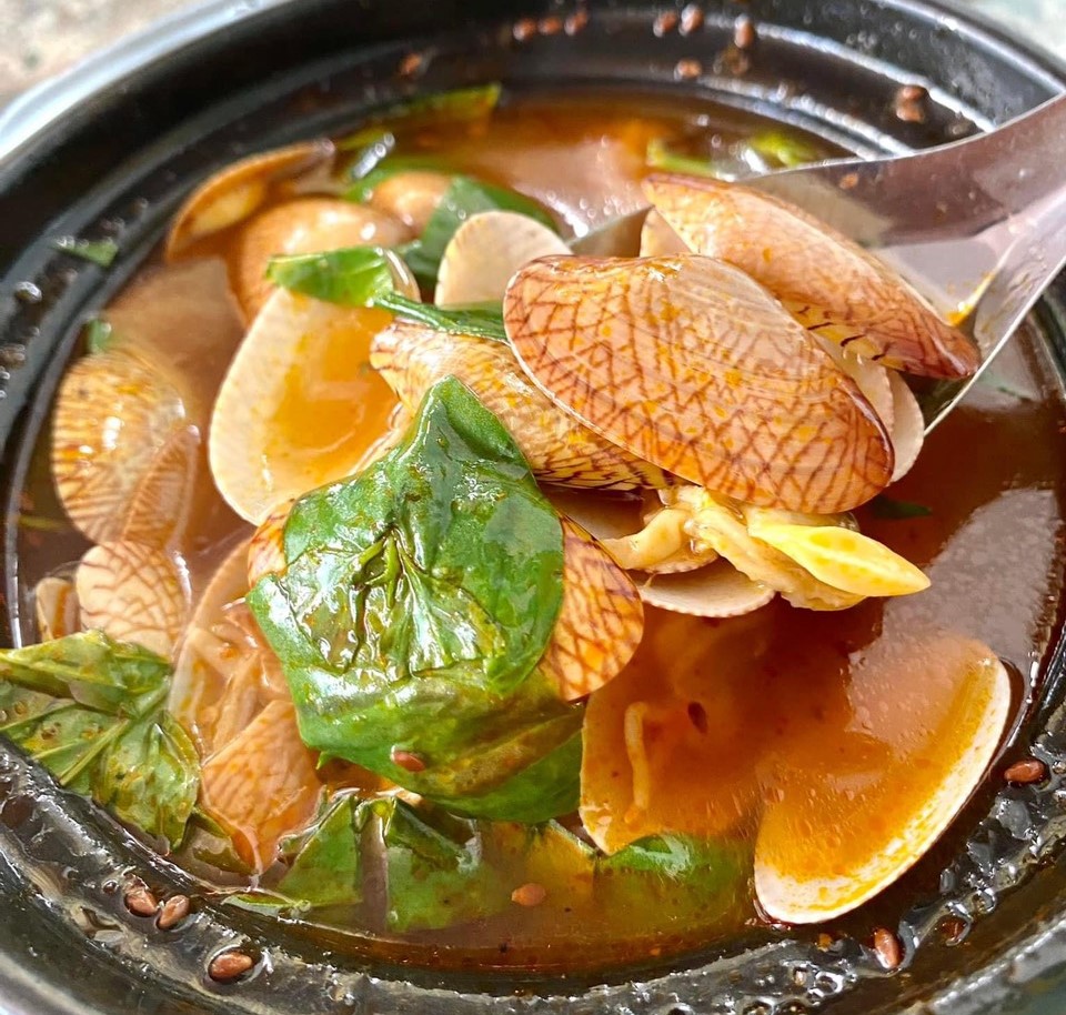 Nghêu hấp thái quán Ốc Vũng Tàu