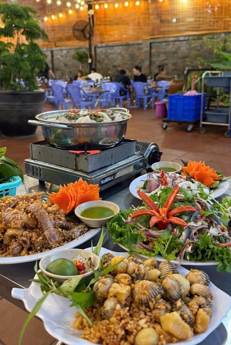 Quán lẩu cá đuối Bà Sáu Vũng Tàu